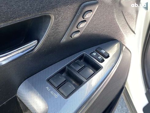 Toyota Venza 2013 - фото 21