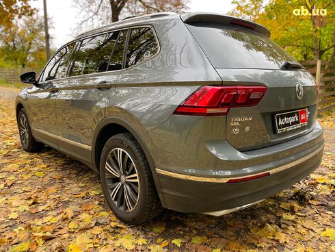 Volkswagen Tiguan 2017 серый - фото 16