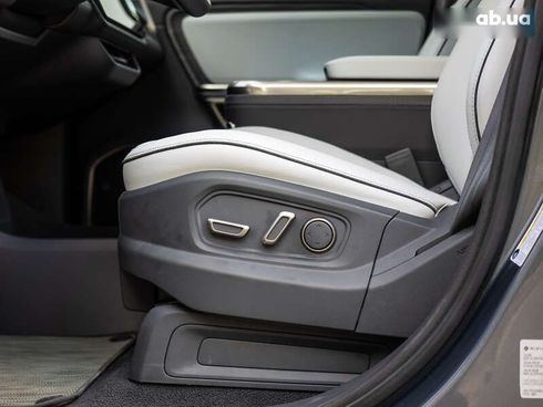 Rivian R1S 2023 - фото 23