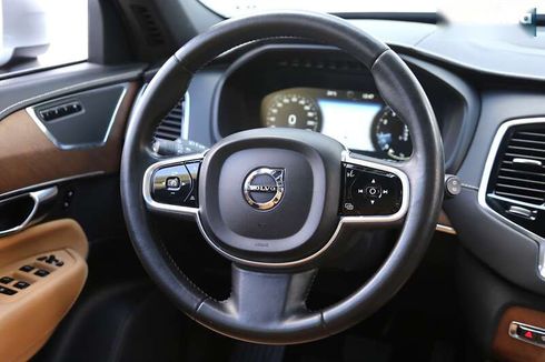 Volvo XC90 2017 - фото 16
