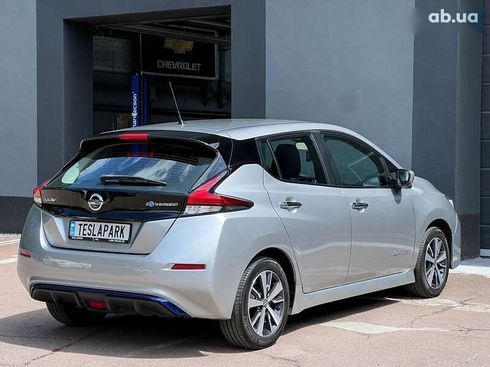 Nissan Leaf 2018 - фото 10