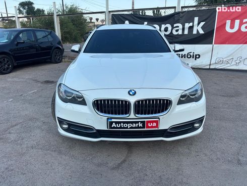 BMW 5 серия 2016 белый - фото 8