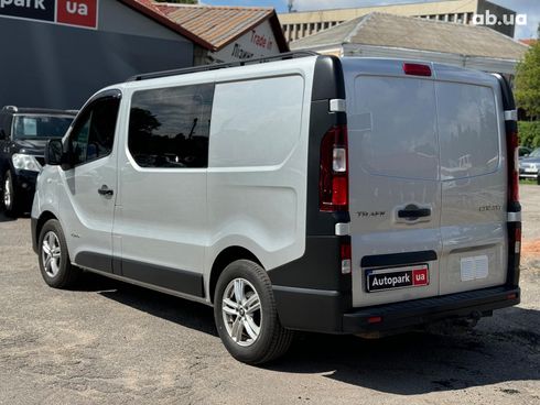 Renault Trafic 2016 серый - фото 7
