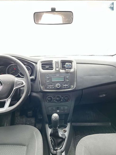Renault Logan 2018 - фото 13