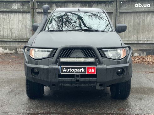 Mitsubishi l 200 2008 черный - фото 2