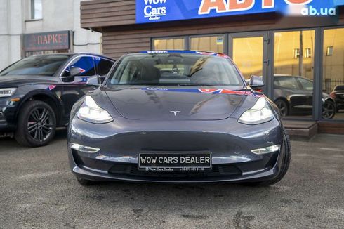 Tesla Model 3 2022 - фото 2