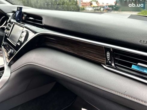 Toyota Camry 2018 - фото 26