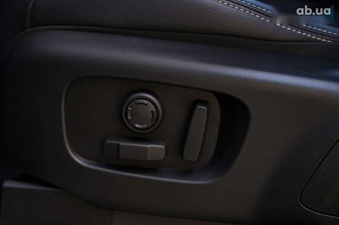 Land Rover Discovery 2023 - фото 25