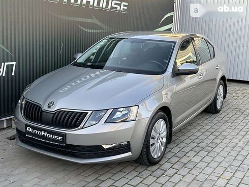 Skoda Octavia 2017 - фото 20