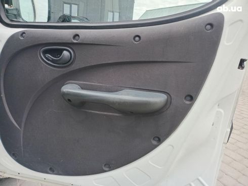 Fiat Doblo 2008 белый - фото 21