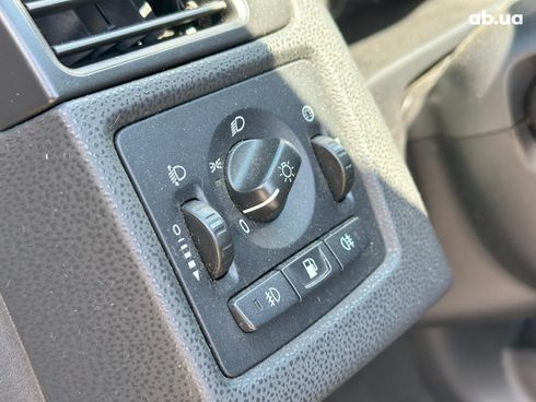 Volvo V50 2012 черный - фото 13