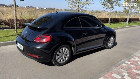 Volkswagen Beetle 2017 черный - фото 8