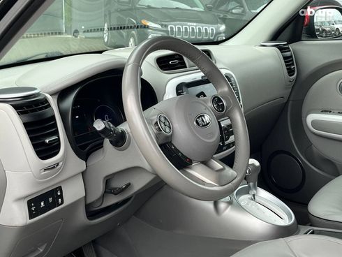 Kia Soul EV 2015 черный - фото 32