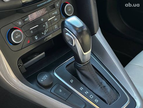 Ford Focus 2018 синий - фото 25