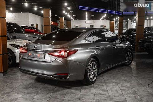 Lexus ES 2019 - фото 7