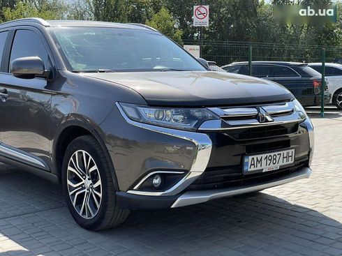 Mitsubishi Outlander 2016 - фото 8