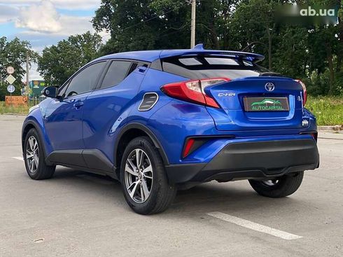Toyota C-HR 2018 - фото 10