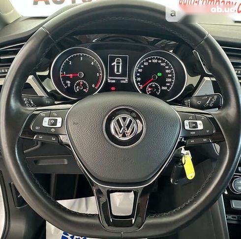 Volkswagen Touran 2019 - фото 21