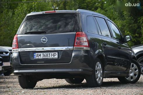 Opel Zafira 2010 - фото 8