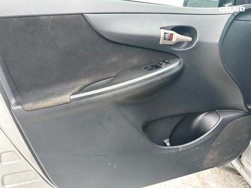 Toyota Corolla 2009 серый - фото 21