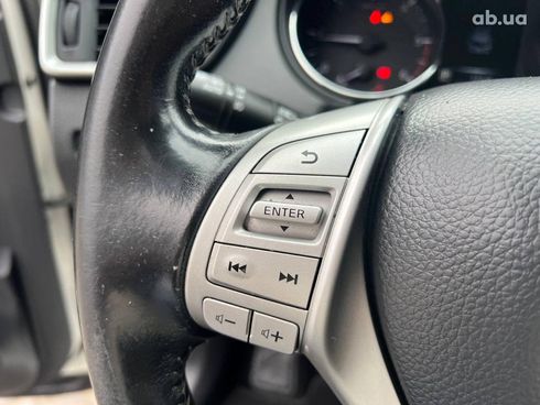 Nissan Qashqai 2017 белый - фото 25
