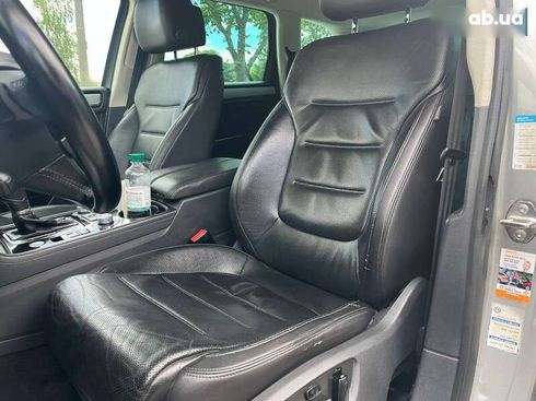 Volkswagen Touareg 2017 - фото 10