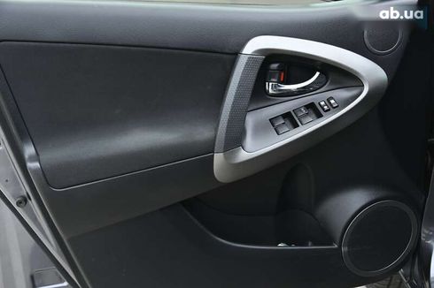 Toyota RAV4 2012 - фото 16