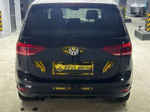 Volkswagen Touran 2017 - фото 5