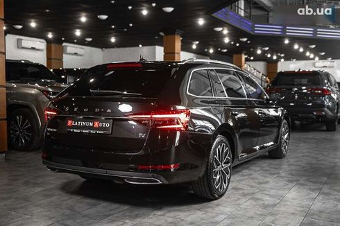 Skoda Superb 2020 - фото 30