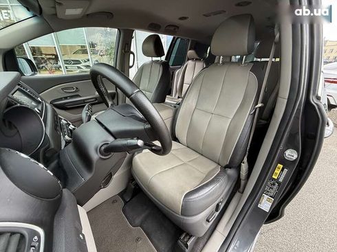 Kia Sedona 2017 - фото 14