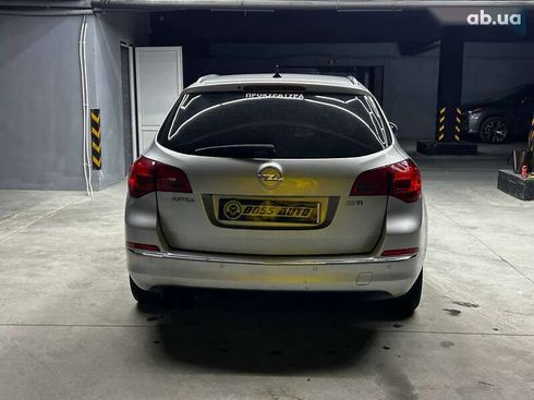 Opel Astra 2013 - фото 5