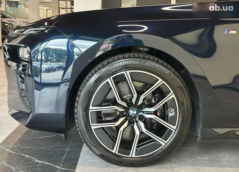 BMW i7 2023 - фото 9