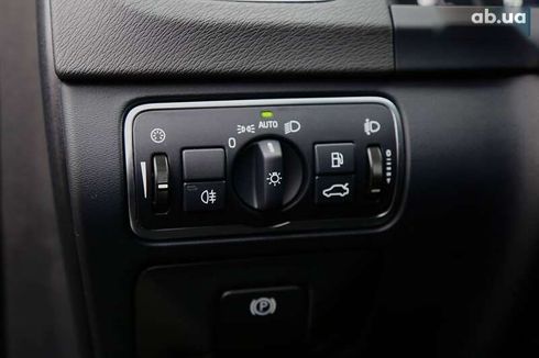 Volvo S60 2017 - фото 21