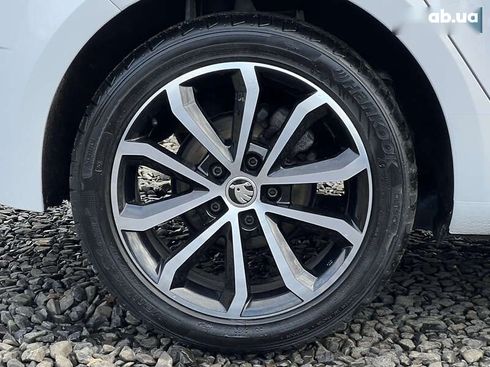 Skoda Octavia 2020 - фото 20