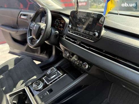 Mitsubishi Outlander 2021 - фото 29