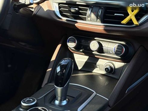 Alfa Romeo Stelvio 2018 - фото 25