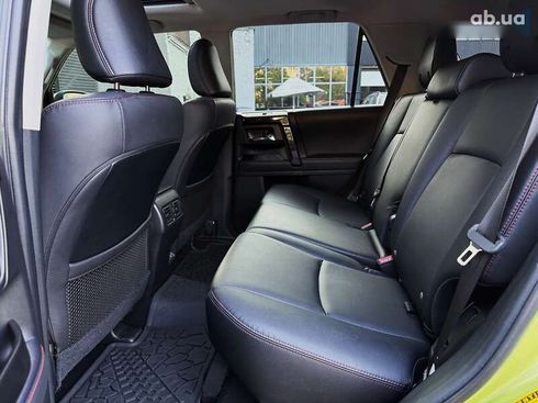 Toyota 4Runner 2021 - фото 26