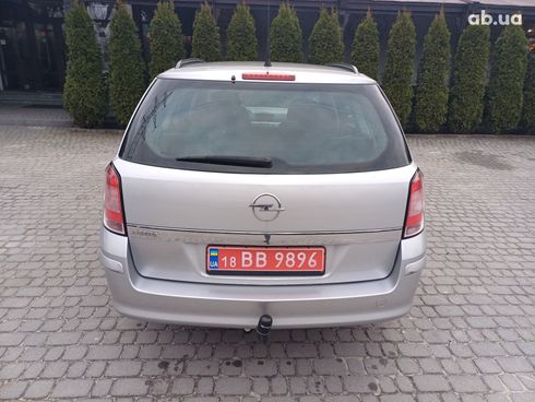Opel Astra 2009 серый - фото 5