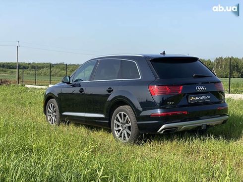 Audi Q7 2017 - фото 19