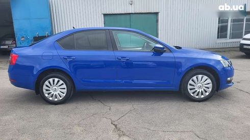 Skoda Octavia 2019 - фото 15