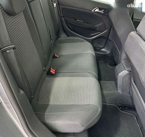 Peugeot 308 2020 - фото 10