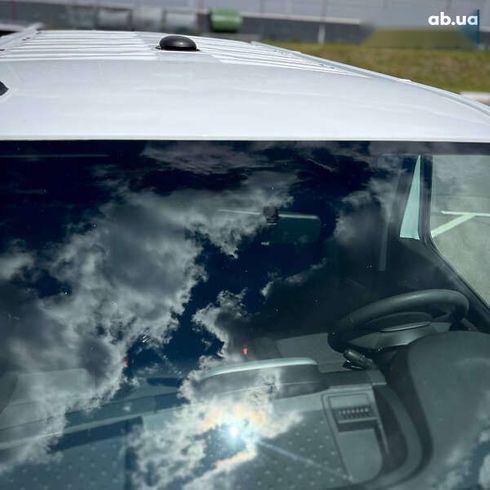 Renault Trafic 2021 - фото 11