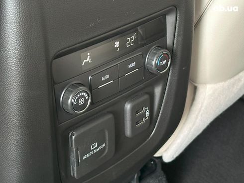 Buick Enclave 2023 серый - фото 43