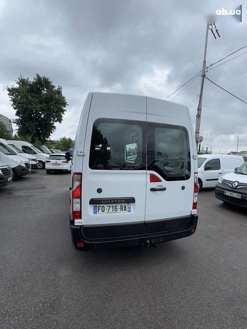 Renault Master 2020 - фото 11