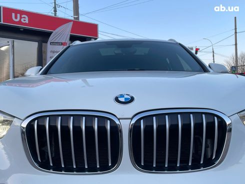 BMW X1 2017 белый - фото 5
