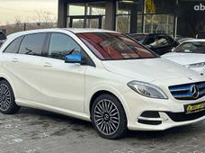 Продаж вживаних Mercedes-Benz B-Класс 2017 року в Чернівцях - купити на Автобазарі