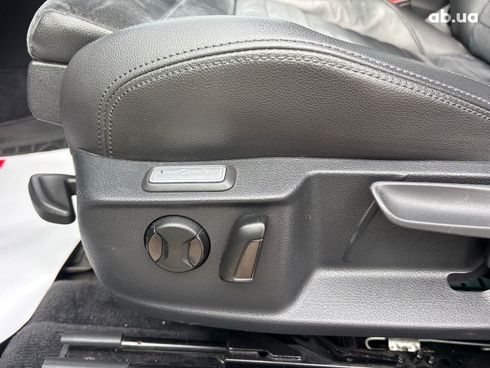 Volkswagen Passat 2017 серый - фото 21