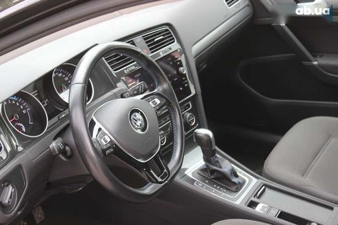 Volkswagen e-Golf 2020 - фото 24