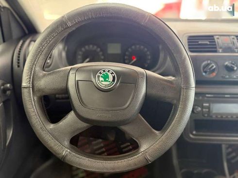 Skoda Fabia 2011 - фото 20