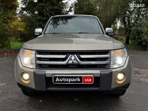 Mitsubishi Pajero 2007 бежевый - фото 2